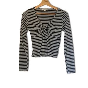 Moa Moa Gray Striped Long-Sleeve Crop Top